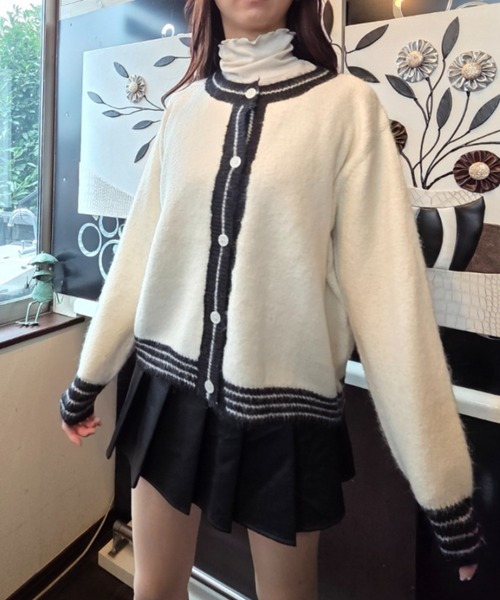 tolene(トレネ)の「袖口、裾ライン入りデザインニットカーディガン(カーディガン/ボレロ・レディース・グレー/ホワイト・FREE)」の10枚目の写真