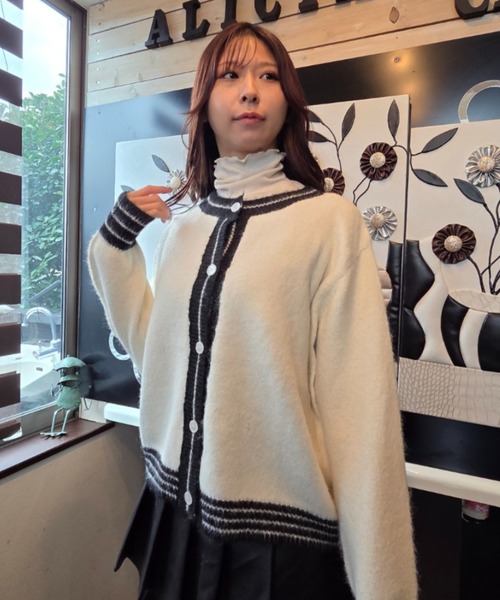 tolene(トレネ)の「袖口、裾ライン入りデザインニットカーディガン(カーディガン/ボレロ・レディース・グレー/ホワイト・FREE)」の14枚目の写真