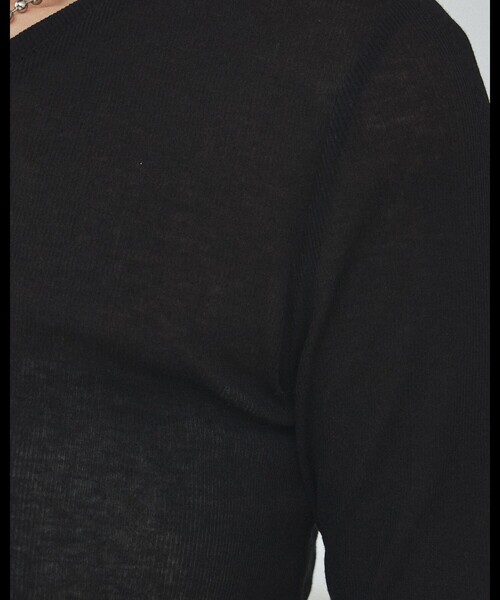 qualite(カリテ)の「シアーテレコロングスリーブT/春服/夏服/重ね着/レイヤード/シアー(Tシャツ/カットソー・レディース・オフホワイト/ブラック/ライトグレー・フリー)」の4枚目の写真