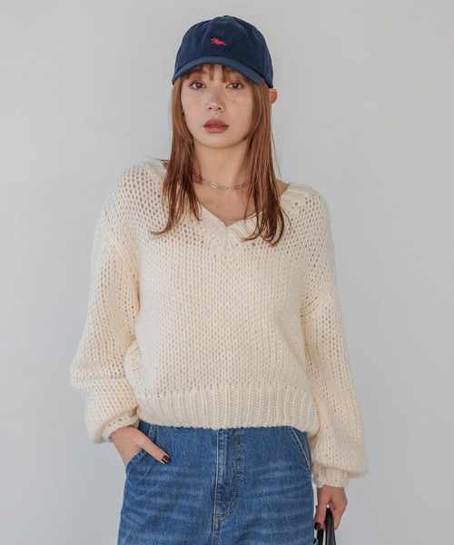 BAYFLOW（ベイフロー）の「[春先まで着られる♪]ザックリVネックニットプルオーバー（ニット/セーター・レディース・ピンク/ライトブルー/オフホワイト・FREE）」の2枚目の写真