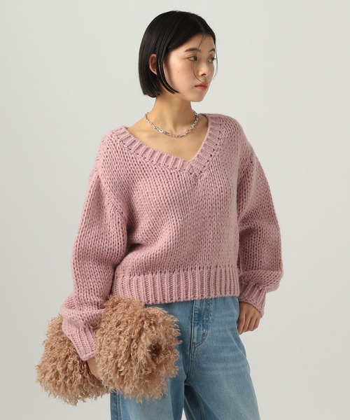 BAYFLOW（ベイフロー）の「[春先まで着られる♪]ザックリVネックニットプルオーバー（ニット/セーター・レディース・ピンク/ライトブルー/オフホワイト・FREE）」の3枚目の写真