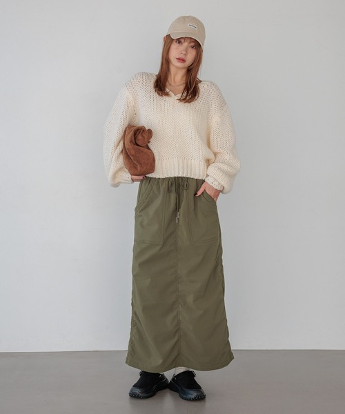 BAYFLOW（ベイフロー）の「[春先まで着られる♪]ザックリVネックニットプルオーバー（ニット/セーター・レディース・ピンク/ライトブルー/オフホワイト・FREE）」の4枚目の写真