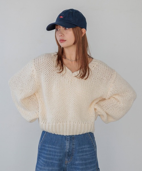 BAYFLOW（ベイフロー）の「[春先まで着られる♪]ザックリVネックニットプルオーバー（ニット/セーター・レディース・ピンク/ライトブルー/オフホワイト・FREE）」の15枚目の写真