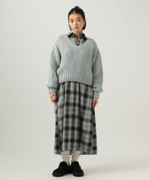 BAYFLOW（ベイフロー）の「[春先まで着られる♪]ザックリVネックニットプルオーバー（ニット/セーター・レディース・ピンク/ライトブルー/オフホワイト・FREE）」の20枚目の写真