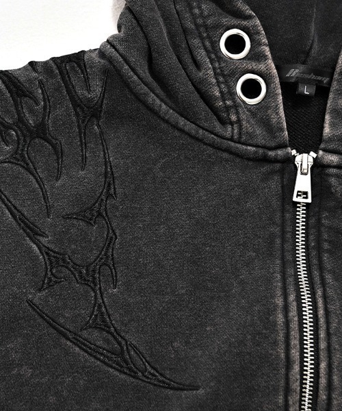 SILVER BULLET(シルバーバレット)の「『SILVER BULLET SELECT AP/シルバーバレットセレクト』トライバル刺繍ZIPパーカー(パーカー・メンズ・ピンク/チャコール・L/M)」の9枚目の写真