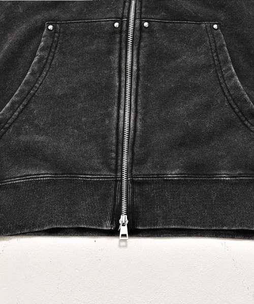 SILVER BULLET(シルバーバレット)の「『SILVER BULLET SELECT AP/シルバーバレットセレクト』トライバル刺繍ZIPパーカー(パーカー・メンズ・ピンク/チャコール・L/M)」の10枚目の写真