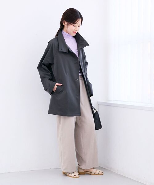 le.coeur blanc(ルクールブラン)の「ツイルストレッチステンカラーコート(ステンカラーコート・レディース・チャコールグレー/ベージュ・38)」の18枚目の写真