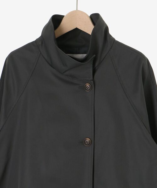 le.coeur blanc(ルクールブラン)の「ツイルストレッチステンカラーコート(ステンカラーコート・レディース・チャコールグレー/ベージュ・38)」の3枚目の写真