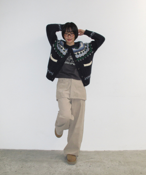 RONRON(ロンロン)の「HEART POCKET CORDUROY SKIRT LAYERED PANTS BEIGE(その他パンツ・レディース・その他・S/M)」の2枚目の写真