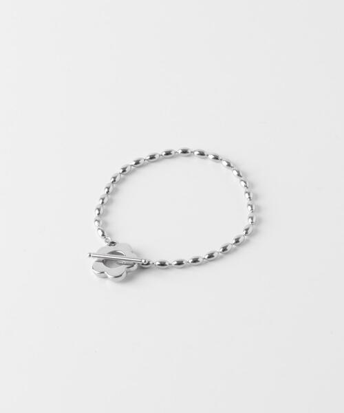 SMELLY（スメリー）の「ステンレスフラワーマンテルブレスレット（ブレスレット・レディース・シルバー・-）」の5枚目の写真