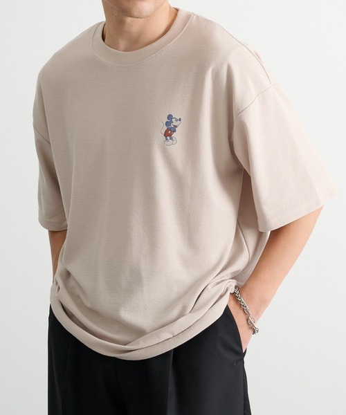 Disney(ディズニー)の「【Disney】ミッキー&ミニー プリントTシャツ 吸汗速乾/イージーケア COOLMAX 6277-6804 MNY(Tシャツ/カットソー・メンズ・ベージュ/ブラック・L/2L/M)」の6枚目の写真
