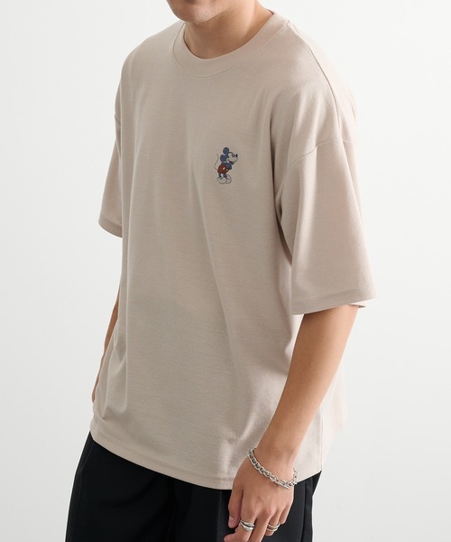 Disney(ディズニー)の「【Disney】ミッキー&ミニー プリントTシャツ 吸汗速乾/イージーケア COOLMAX 6277-6804 MNY(Tシャツ/カットソー・メンズ・ベージュ/ブラック・L/2L/M)」の7枚目の写真
