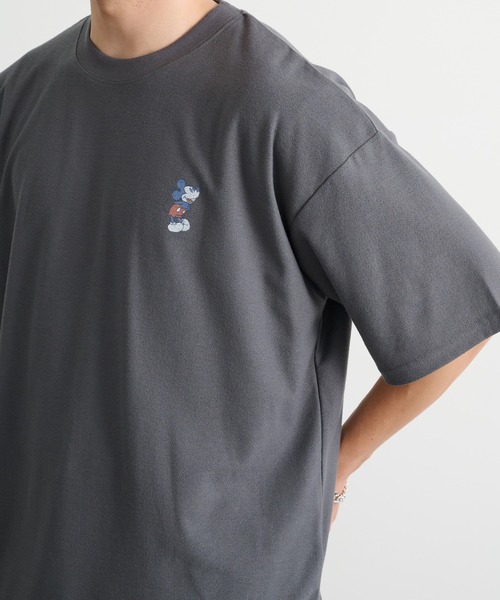 Disney(ディズニー)の「【Disney】ミッキー&ミニー プリントTシャツ 吸汗速乾/イージーケア COOLMAX 6277-6804 MNY(Tシャツ/カットソー・メンズ・ベージュ/ブラック・L/2L/M)」の17枚目の写真
