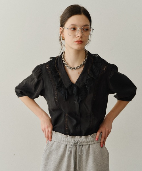 yae(ヤエ)の「Short sleeve lace blouse / ショートスリーブレースブラウス(シャツ/ブラウス・レディース・ブラック/ホワイト・FREE)」の3枚目の写真