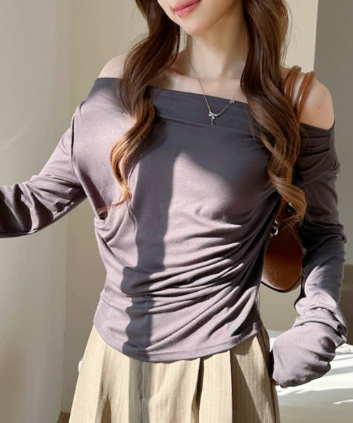 Ada.(エイダ)の「ドレープ ロングスリーブ カットソー(Tシャツ/カットソー・レディース・カーキ/チャコール/ホワイト・FREE)」の20枚目の写真