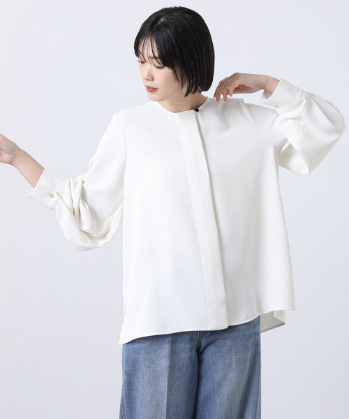 Gready Brilliant(グレディブリリアン)の「袖タックボウタイブラウス(シャツ/ブラウス・レディース・キャメル/オフホワイト・38)」の12枚目の写真