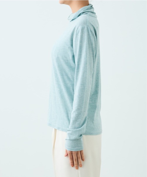 COHINA（コヒナ）の「シルキータッチハイネックカットソー 【低身長・小柄女性】（Tシャツ/カットソー・レディース・ブラック/ブルー/ホワイト・ONE SIZE）」の7枚目の写真