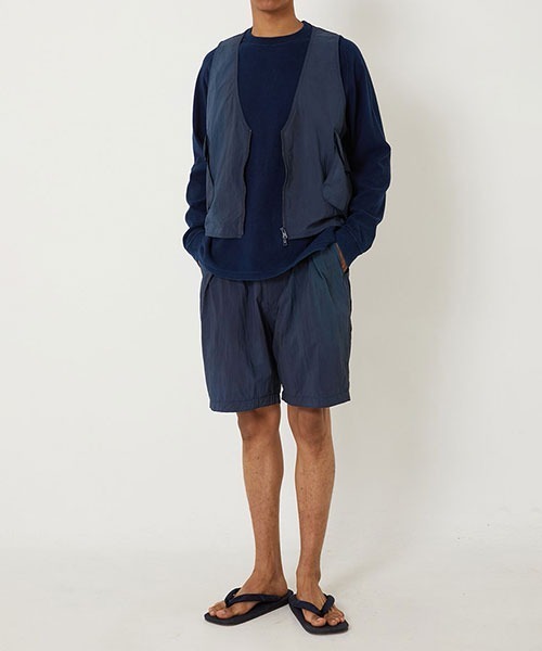 BLUE BLUE JAPAN(ブルーブルージャパン)の「ニショクゾメ リサイクルナイロン ラジオベスト(ベスト・メンズ・モカ・M/XL/L/S)」の9枚目の写真