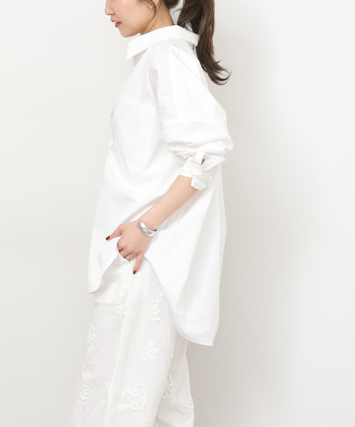 JOURNAL STANDARD relume（ジャーナルスタンダード　レリューム）の「コンパクトコットンストライプビッグシャツ（シャツ/ブラウス・レディース・ホワイト/サックスブルー/ベージュ系その他/ホワイト系その他・FREE）」の10枚目の写真