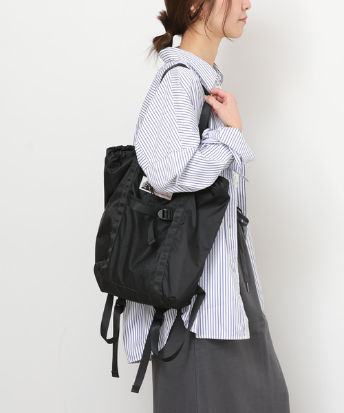 JOURNAL STANDARD relume（ジャーナルスタンダード　レリューム）の「コンパクトコットンストライプビッグシャツ（シャツ/ブラウス・レディース・ホワイト/サックスブルー/ベージュ系その他/ホワイト系その他・FREE）」の17枚目の写真