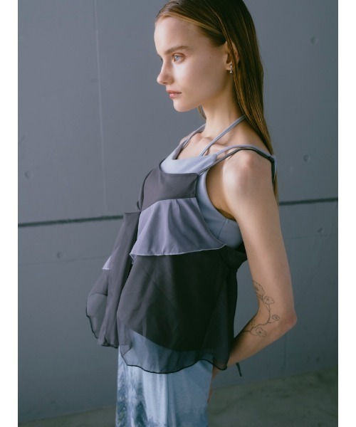sahara(サハラ)の「Bi-color Ruffle Sheer Camisole/バイカラーラッフルシアーキャミソール(キャミソール・レディース・ブラック/ブルーグレー/ブラウン・FREE)」の15枚目の写真