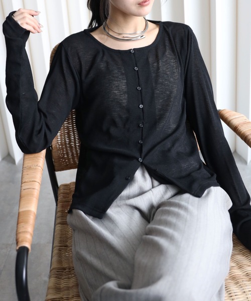 YENNA（イェンナ）の「シアーリブカーディガン　冷房対策/レイヤード（カーディガン/ボレロ・レディース・ブラック/ピンク/ホワイト/ネイビー/サックスブルー・FREE）」の18枚目の写真