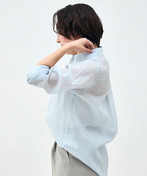 NOLLEY’S Sophi(ノーリーズソフィ)の「ウォッシャブルシアーオーガンジー2WAYシャツ(シャツ/ブラウス・レディース・サックスブルー/オレンジ/ベージュ/ホワイト・36/38)」の6枚目の写真