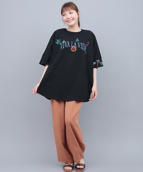 チチカカ(チチカカ)の「ミラグロ刺繍チュニックTシャツ(Tシャツ/カットソー・レディース・オレンジ/ブラック/アイボリー/グリーン・FREE)」の5枚目の写真