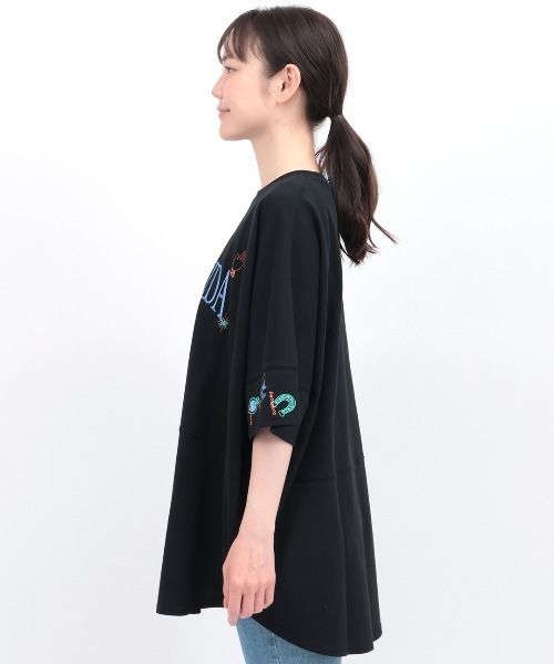 チチカカ(チチカカ)の「ミラグロ刺繍チュニックTシャツ(Tシャツ/カットソー・レディース・オレンジ/ブラック/アイボリー/グリーン・FREE)」の13枚目の写真