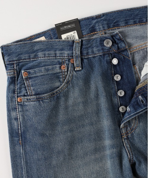 Levi's(リーバイス)の「Levi's(リーバイス)【メンズ】「501」オリジナルフィット(デニムパンツ・メンズ・ダークインディゴブルー・28inch/30inch/32inch/34inch/36inch/29inch/31inch/33inch)」の9枚目の写真