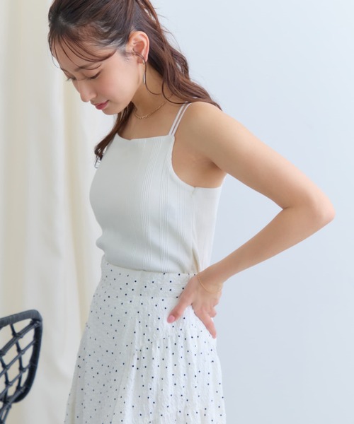 COHINA(コヒナ)の「カップ付きバッククロスキャミソール 【低身長・小柄女性】(キャミソール・レディース・ブラック/ブラウン/レッド/ホワイト・ONE SIZE)」の18枚目の写真