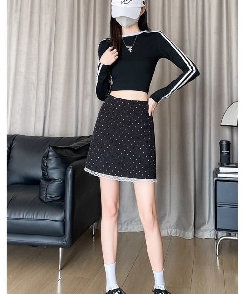 Ritzy(リッツィー)の「ドット柄 レース付きミニスカート(スカート・レディース・ベージュ/ブラック・M/L/S)」の14枚目の写真