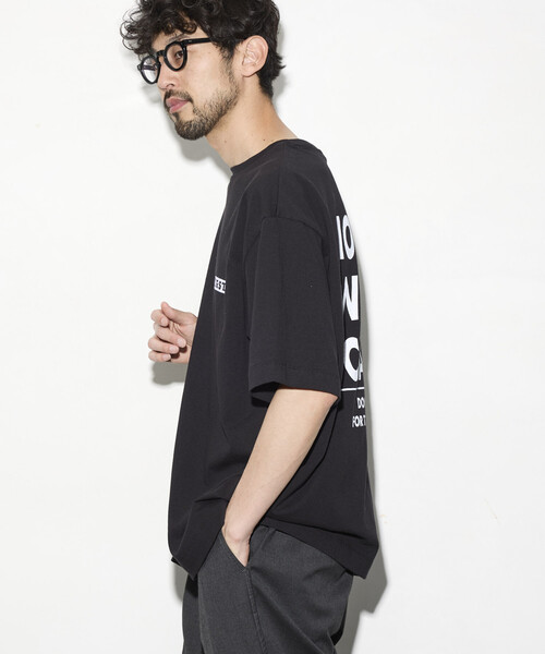Firsthand(ファーストハンド)の「Firsthand/ファーストハンド 6オンス フロントロゴ 刺繍 クルーネックTシャツ / バックプリントTシャツ PRINT LEFT CHEST EMBROIDERY BOX FIRST(Tシャツ/カットソー・メンズ・ブルーグレー/ブラック/グレー/チャコールグレー/ホワイト・LARGE/MEDIUM)」の10枚目の写真