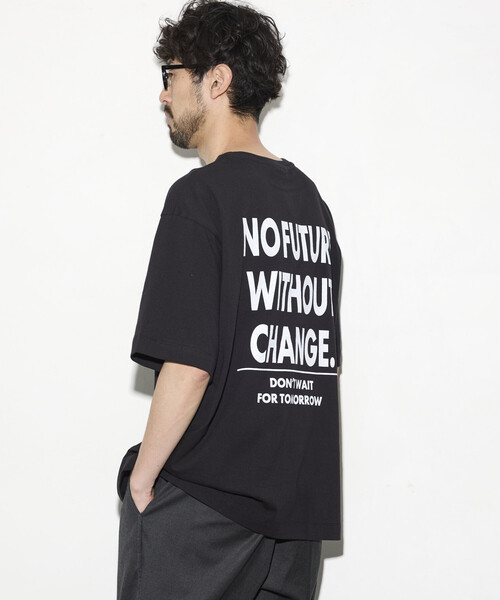 Firsthand(ファーストハンド)の「Firsthand/ファーストハンド 6オンス フロントロゴ 刺繍 クルーネックTシャツ / バックプリントTシャツ PRINT LEFT CHEST EMBROIDERY BOX FIRST(Tシャツ/カットソー・メンズ・ブルーグレー/ブラック/グレー/チャコールグレー/ホワイト・LARGE/MEDIUM)」の11枚目の写真