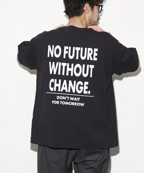 Firsthand(ファーストハンド)の「Firsthand/ファーストハンド 6オンス フロントロゴ 刺繍 クルーネックTシャツ / バックプリントTシャツ PRINT LEFT CHEST EMBROIDERY BOX FIRST(Tシャツ/カットソー・メンズ・ブルーグレー/ブラック/グレー/チャコールグレー/ホワイト・LARGE/MEDIUM)」の13枚目の写真
