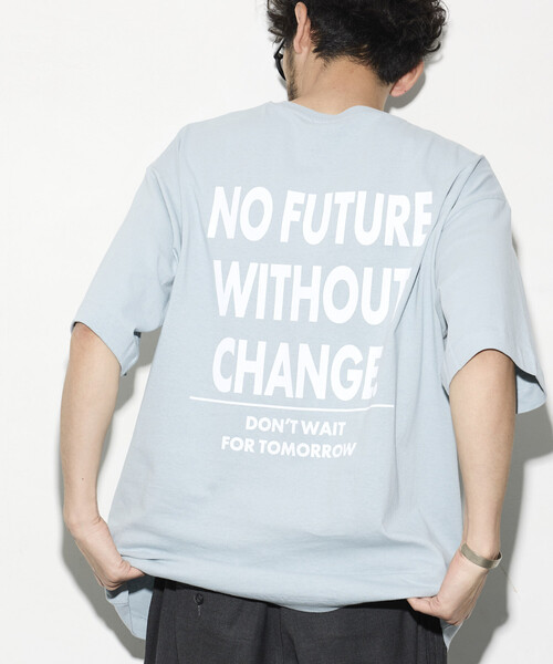 Firsthand(ファーストハンド)の「Firsthand/ファーストハンド 6オンス フロントロゴ 刺繍 クルーネックTシャツ / バックプリントTシャツ PRINT LEFT CHEST EMBROIDERY BOX FIRST(Tシャツ/カットソー・メンズ・ブルーグレー/ブラック/グレー/チャコールグレー/ホワイト・LARGE/MEDIUM)」の17枚目の写真