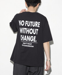 Firsthand（ファーストハンド）の「Firsthand/ファーストハンド 6オンス フロントロゴ 刺繍 クルーネックTシャツ / バックプリントTシャツ PRINT LEFT CHEST EMBROIDERY BOX FIRST（Tシャツ/カットソー）」