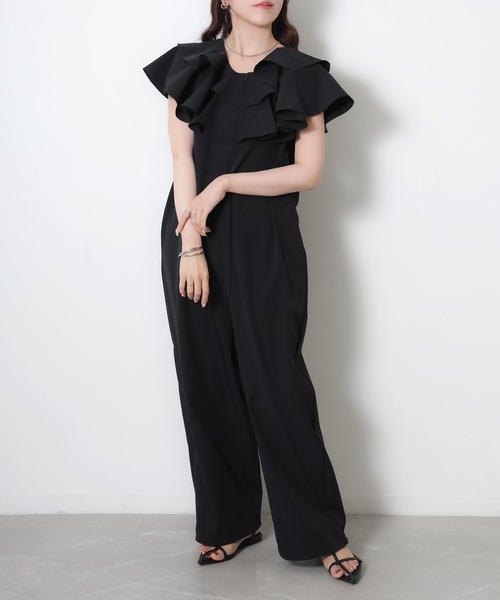 Riberry（リベリー）の「ラッシュガードフリルオールインワン（つなぎ/オールインワン・レディース・ブラック/グレイッシュベージュ/チャコールグレー・MEDIUM）」の4枚目の写真