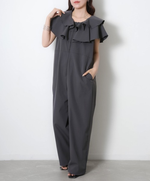 Riberry（リベリー）の「ラッシュガードフリルオールインワン（つなぎ/オールインワン・レディース・ブラック/グレイッシュベージュ/チャコールグレー・MEDIUM）」の7枚目の写真