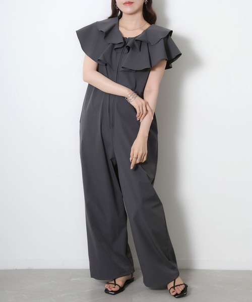 Riberry（リベリー）の「ラッシュガードフリルオールインワン（つなぎ/オールインワン・レディース・ブラック/グレイッシュベージュ/チャコールグレー・MEDIUM）」の8枚目の写真