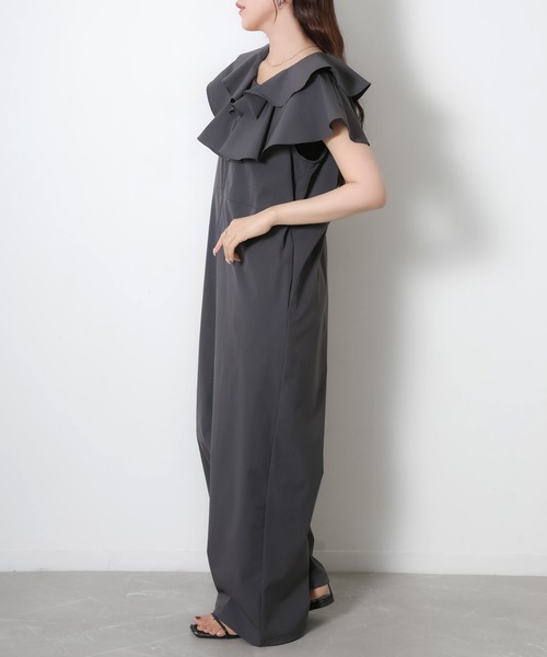 Riberry（リベリー）の「ラッシュガードフリルオールインワン（つなぎ/オールインワン・レディース・ブラック/グレイッシュベージュ/チャコールグレー・MEDIUM）」の20枚目の写真