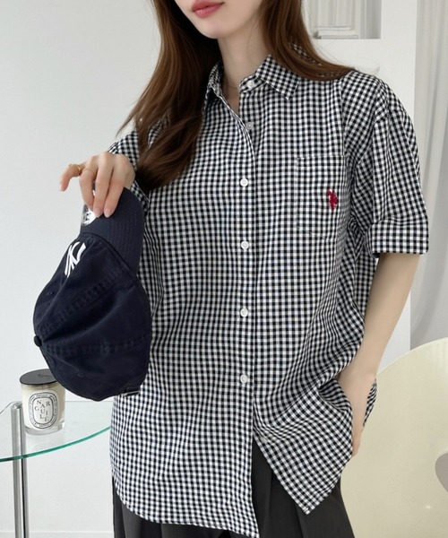 U.S. POLO ASSN.(ユーエスポロアッスン)の「【Ada.別注 U.S. POLO ASSN.】 半袖 ビッグサイズ シャツ ギンガムチェック ◎(シャツ/ブラウス・レディース・ネイビー/ピンク/ブラック・L/M)」の2枚目の写真