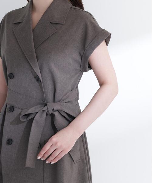 NATURAL BEAUTY BASIC(ナチュラルビューティーベーシック)の「ベルテッドトレンチワンピース(ワンピース・レディース・ネイビー/ベージュ/グレー系その他/ブラウン・P/S/MEDIUM)」の5枚目の写真
