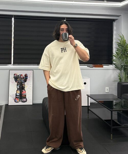 PHERMENON(フェルメノン)の「オーバーサイズPワイドスウェットパンツ - モカ(スウェットパンツ・メンズ・モカ・1/2)」の15枚目の写真