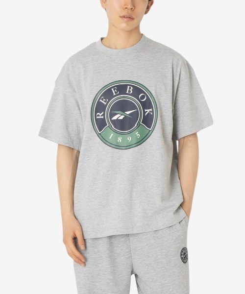 Reebok(リーボック)の「ローンクラブ Tシャツ / LAWN CLUB T-SHIRT(Tシャツ/カットソー・メンズ・ネイビー/グレー・X-LARGE/SMALL/MEDIUM/LARGE)」の1枚目の写真
