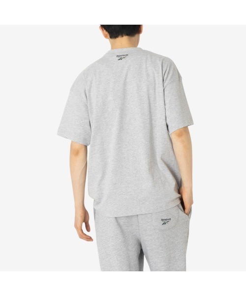 Reebok(リーボック)の「ローンクラブ Tシャツ / LAWN CLUB T-SHIRT(Tシャツ/カットソー・メンズ・ネイビー/グレー・X-LARGE/SMALL/MEDIUM/LARGE)」の11枚目の写真