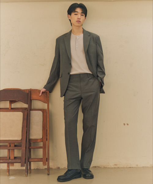 NONBLANK(ノンブランク)の「ヘンリーネックHSニット_PALE GREY(Tシャツ/カットソー・メンズ・グレー・MEDIUM/LARGE/X-LARGE)」の17枚目の写真