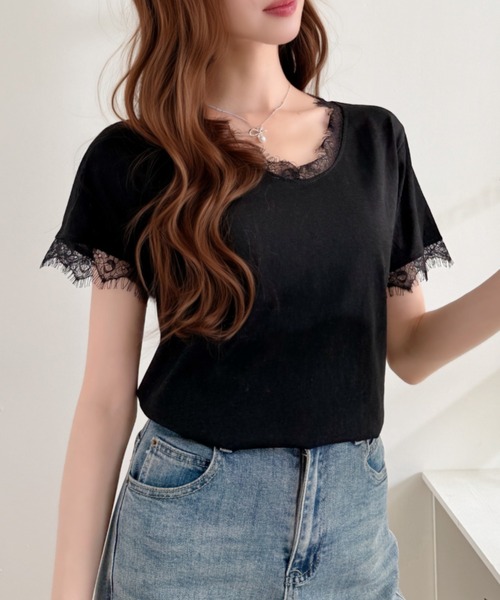 Ada.(エイダ)の「袖レース Vネック カットソー プルオーバー(Tシャツ/カットソー・レディース・イエロー/ブルー/ブラック/ホワイト・FREE)」の9枚目の写真
