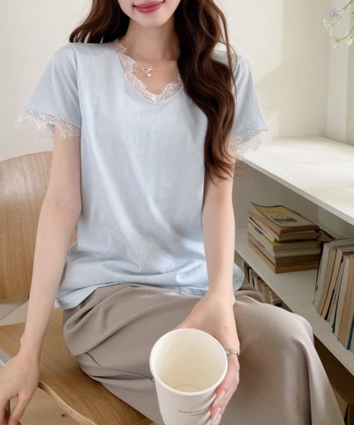 Ada.(エイダ)の「袖レース Vネック カットソー プルオーバー(Tシャツ/カットソー・レディース・イエロー/ブルー/ブラック/ホワイト・FREE)」の13枚目の写真