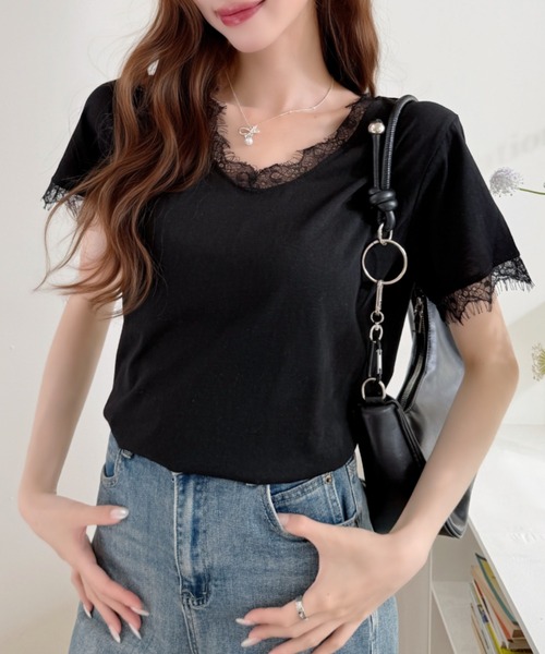 Ada.(エイダ)の「袖レース Vネック カットソー プルオーバー(Tシャツ/カットソー・レディース・イエロー/ブルー/ブラック/ホワイト・FREE)」の7枚目の写真